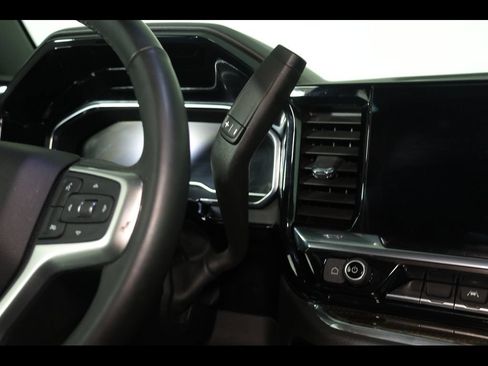 Certified 2024 Chevrolet Silverado 1500 LT AWD/4WD image 30