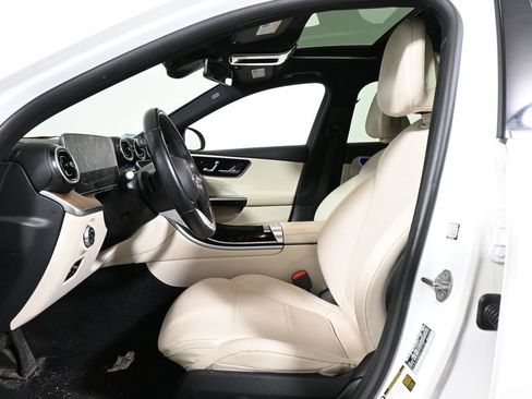 Used 2023 Mercedes-Benz C 300 4MATIC Sedan image 3