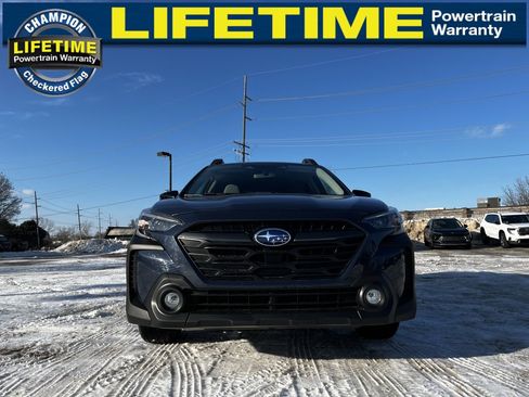 Used 2024 Subaru Outback Premium image 4