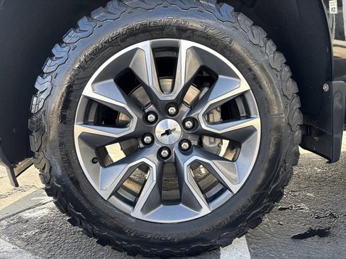 Used 2021 Chevrolet Silverado 1500 RST image 10