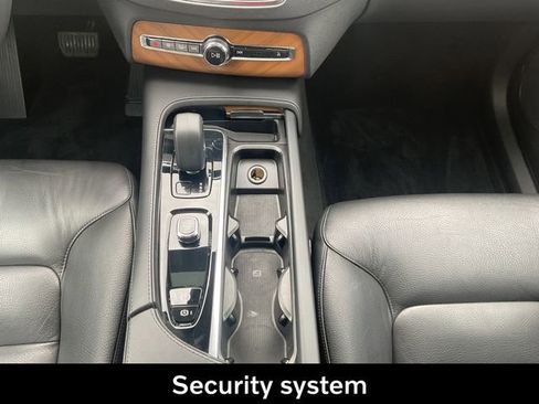 Certified 2023 Volvo XC90 B6 Plus w/ Protection Package image 29