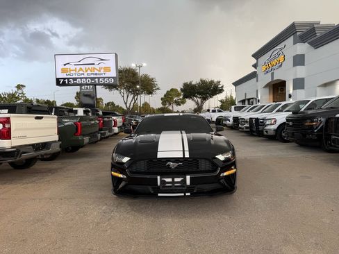 Used 2020 Ford Mustang Premium RWD image 35