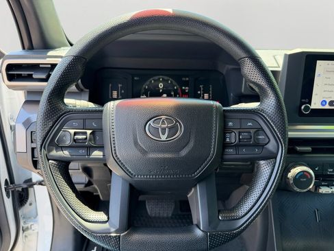 Certified 2026 Toyota Tacoma SR5 AWD/4WD image 19