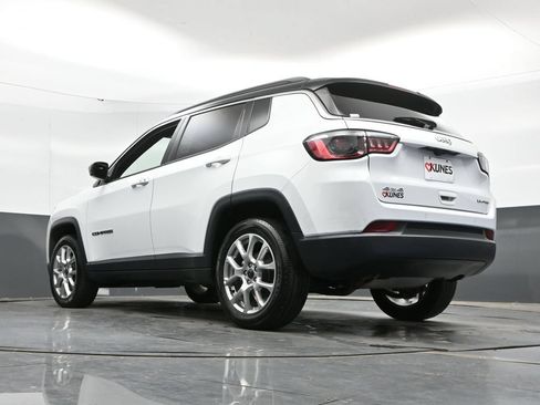 Used 2025 Jeep Compass Limited AWD/4WD image 46
