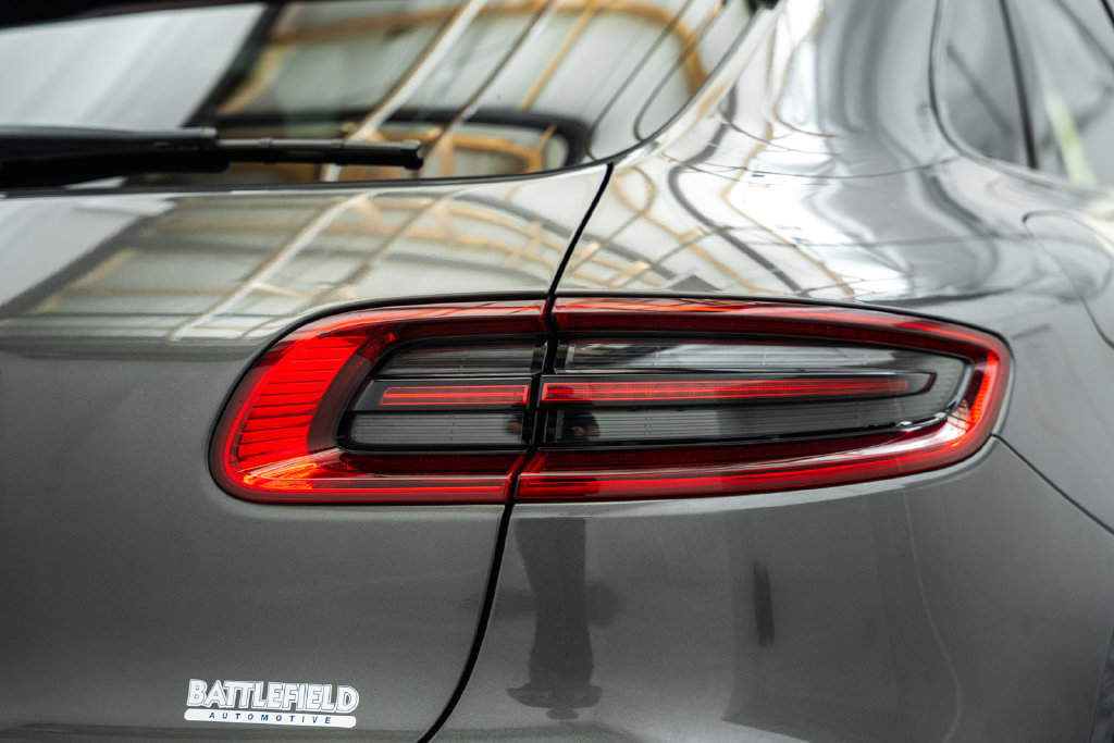 Used 2016 Porsche Macan S AWD/4WD image 8
