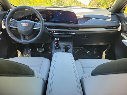 Used 2025 Cadillac XT4 Sport image 12