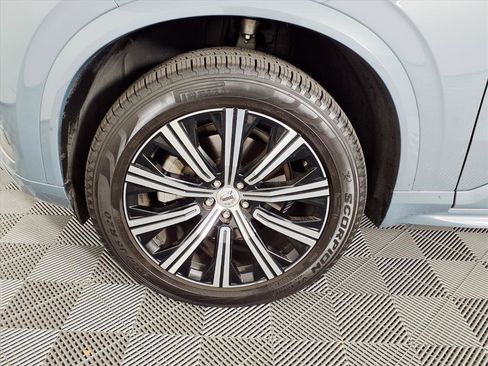 Used 2023 Volvo XC90 B5 Core image 7