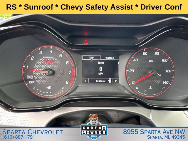 Used 2025 Chevrolet Trax RS w/ Sunroof Package FWD image 17