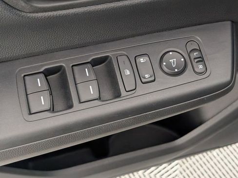 Used 2025 Honda CR-V Sport-L image 12