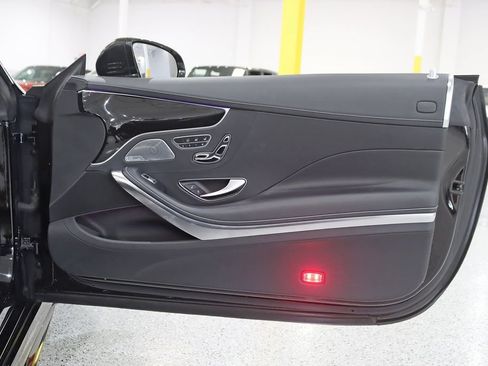 Used 2020 Mercedes-Benz S 560 Cabriolet image 36