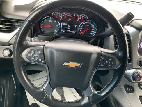 Used 2019 Chevrolet Tahoe LT w/ LT Signature Package image 21