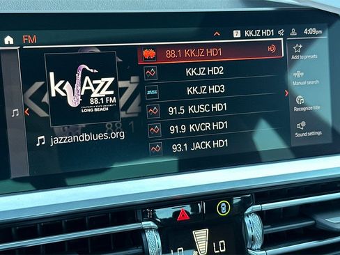 Used 2023 BMW 430i Coupe w/ Premium Package image 20