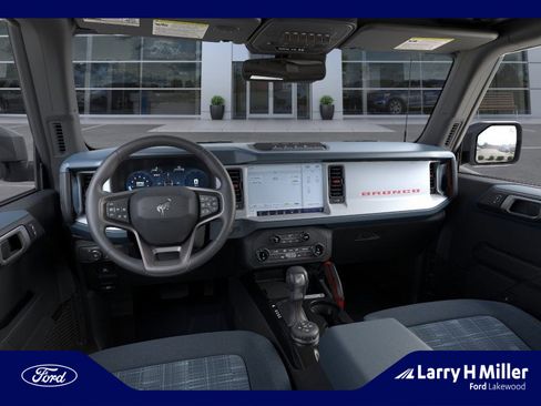 New 2026 Ford Bronco Heritage Edition image 9