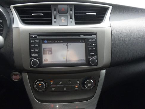 Used 2014 Nissan Sentra SR w/ SR Driver Package image 21