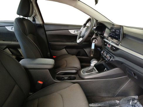 Used 2024 Kia Forte LXS w/ LXS Technology Package image 15