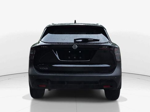 Used 2026 Nissan Kicks SV FWD image 7