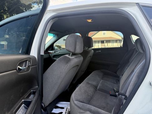 Used 2008 Chevrolet Impala LT FWD image 17