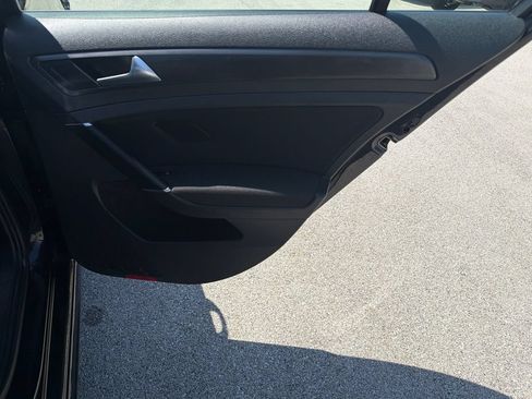 Used 2018 Volkswagen GTI SE FWD image 25