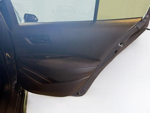 Used 2025 Toyota Corolla LE FWD image 30