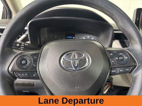 Used 2024 Toyota Corolla LE image 11