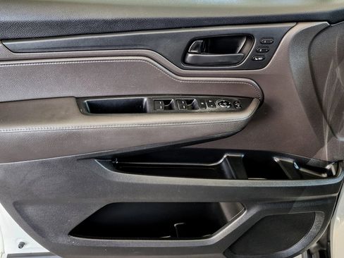 Used 2018 Honda Odyssey EX-L image 25