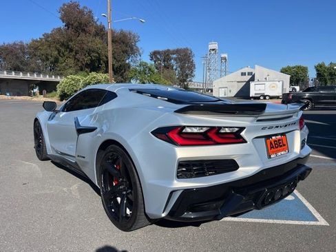 Used 2023 Chevrolet Corvette Z06 RWD image 10