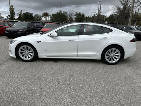 Used 2018 Tesla Model S 75D image 3