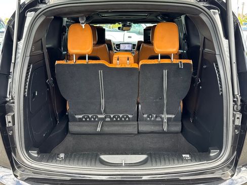 Certified 2022 Chrysler Pacifica Pinnacle FWD image 11