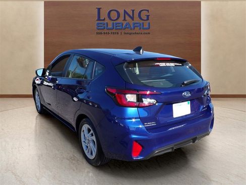 Certified 2025 Subaru Impreza 2.0i image 9