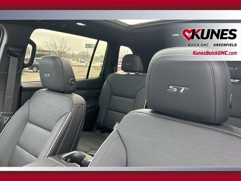 New 2026 Buick Enclave Sport Touring w/ Super Cruise Package image 17