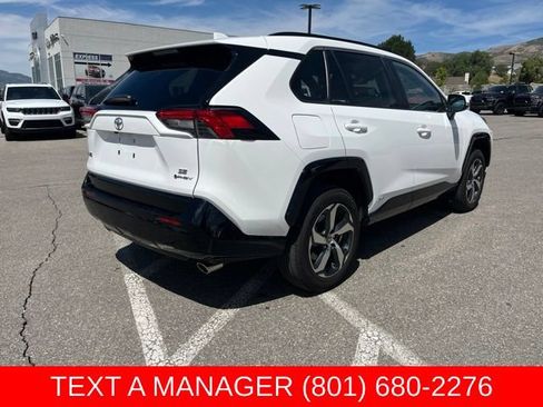 Used 2025 Toyota RAV4 SE AWD/4WD image 3