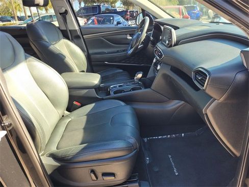 Used 2019 Hyundai Santa Fe Limited image 16