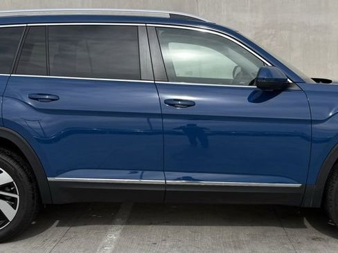 Certified 2025 Volkswagen Atlas SEL image 3