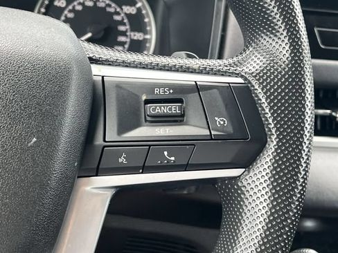 Used 2025 Mitsubishi Outlander ES AWD/4WD image 28
