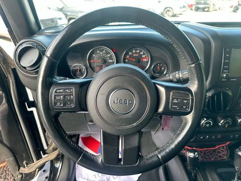 Used 2017 Jeep Wrangler Unlimited Rubicon image 26