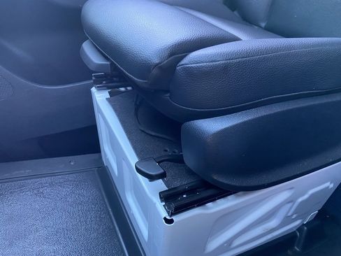 Used 2021 Mercedes-Benz Sprinter 4500 image 26