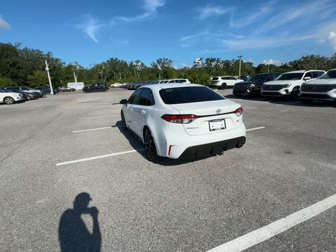 Used 2023 Toyota Corolla SE FWD image 6