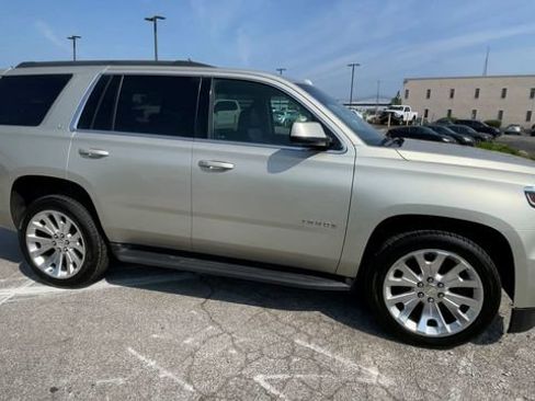 Used 2016 Chevrolet Tahoe LT w/ Luxury Package AWD/4WD image 3
