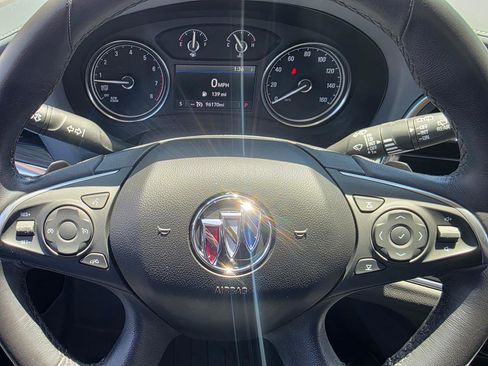 Used 2020 Buick Enclave Essence AWD/4WD image 10