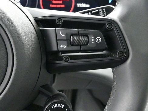 Used 2022 Porsche Taycan 4S image 23