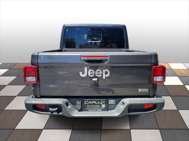 Used 2023 Jeep Gladiator Overland AWD/4WD image 6