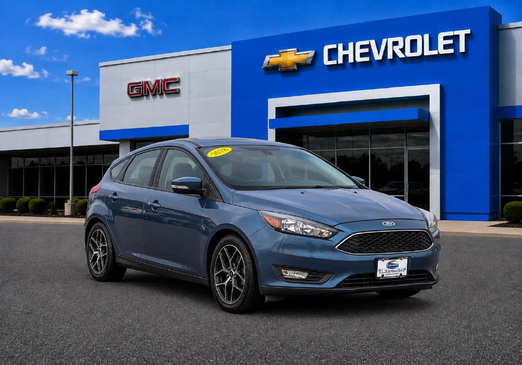 Used 2018 Ford Focus SEL FWD image 1