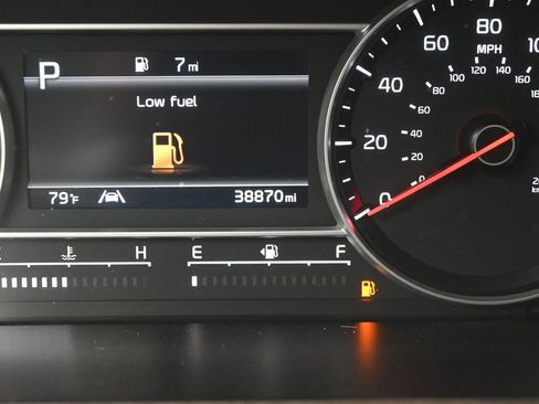 Certified 2023 Kia Sorento X-Line EX image 16