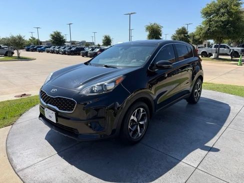 Used 2021 Kia Sportage LX w/ LX Fwd Popular Package image 3
