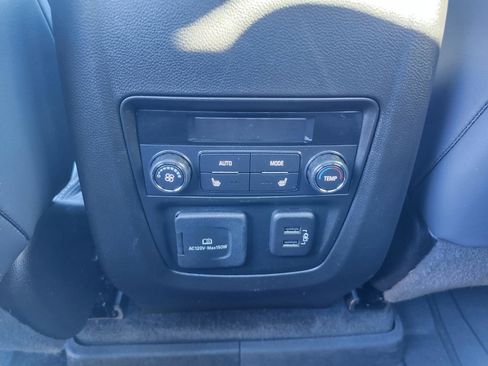 Used 2023 Buick Enclave Premium w/ Experience Buick Package image 31