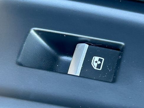 Used 2018 Audi Q5 2.0T Premium image 38