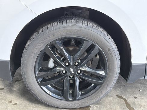 Used 2021 Chevrolet Equinox LT image 5