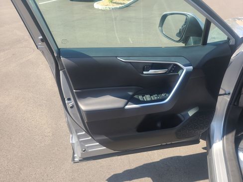Certified 2023 Toyota RAV4 XLE Premium AWD/4WD image 14