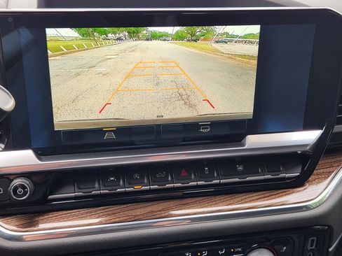 Used 2023 Chevrolet Silverado 1500 LT image 7