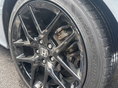 Used 2023 Honda Civic Sport image 7